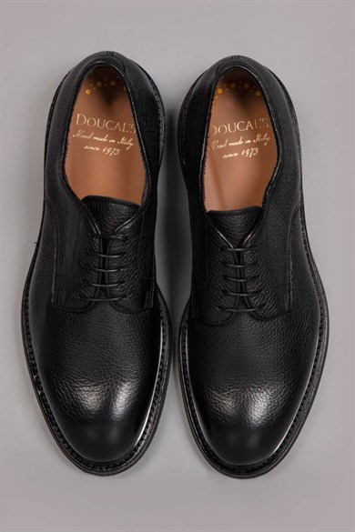 Doucal'ın Siyah Bağcıklı Ayakkabı