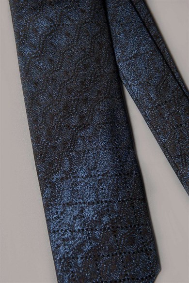 Siyah İşlemeli Mavi İpek Kravat